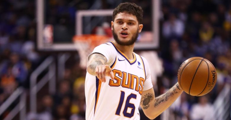 Are The Lakers Signing Tyler Johnson?
