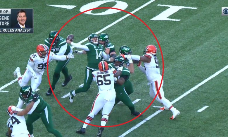 Are Refs Blatantly Helping Jets Cheat Against Browns? (Video)