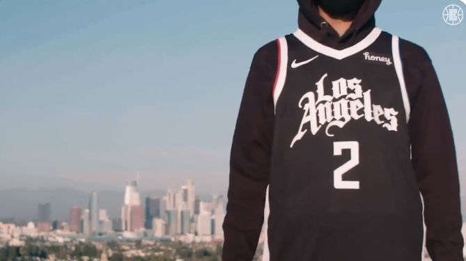 Kawhi Leonard’s Perfect Response To New Clippers Uniforms (Video) 3