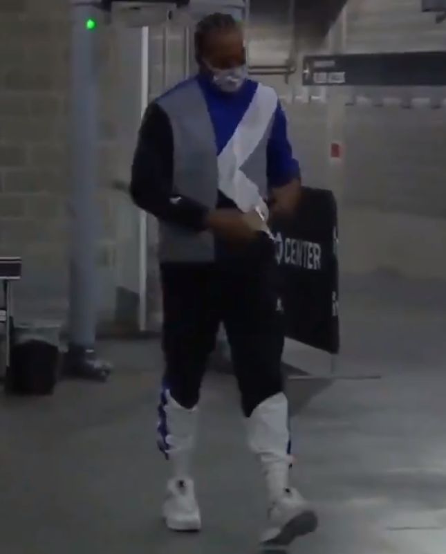 Kawhi Leonard Wore Power Rangers Outfit To Warriors Game 1