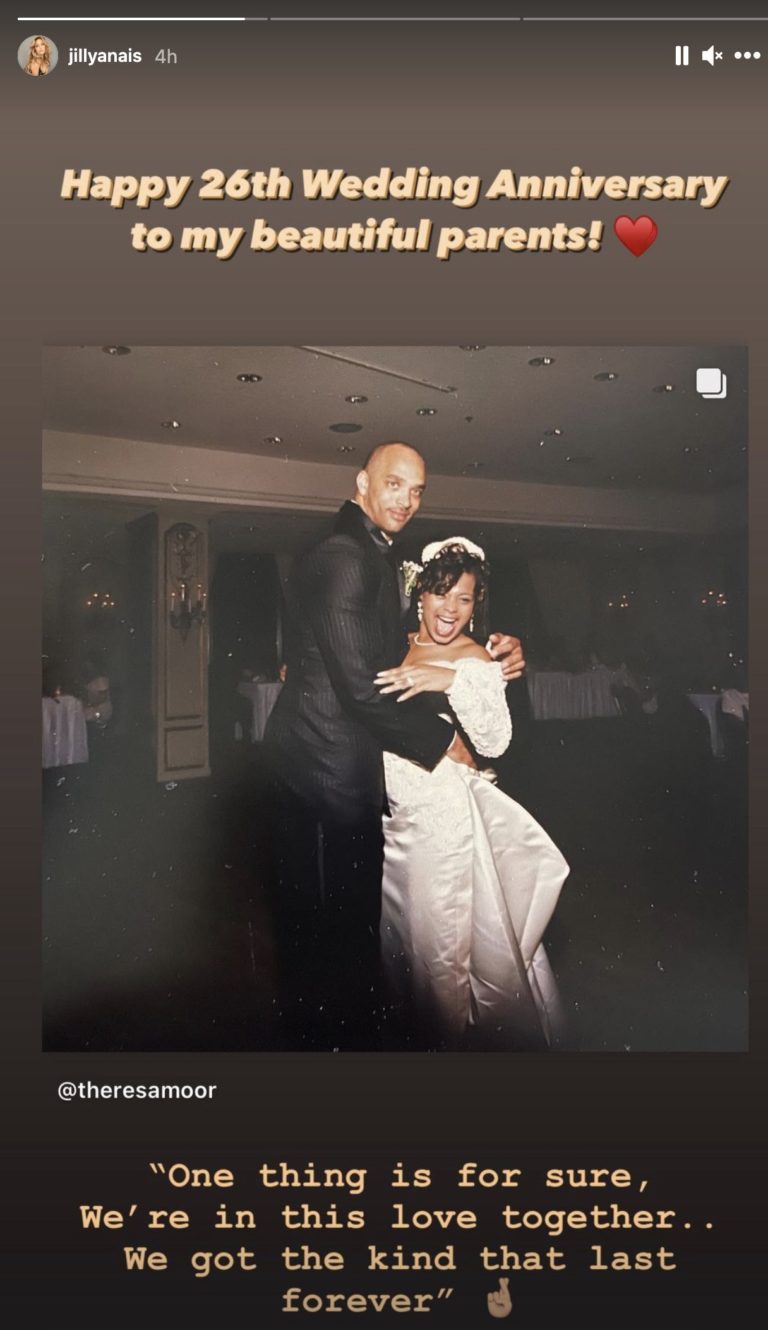 Deshaun Watson’s GF's Cryptic Post Goes Viral (Photos) 1