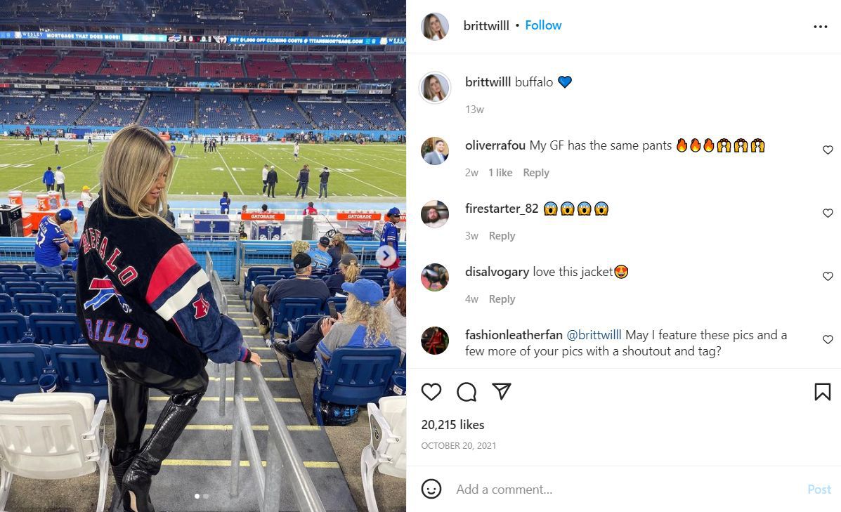 How Josh Allen’s GF Helped Him Get Over Chiefs Loss (Photos) 2