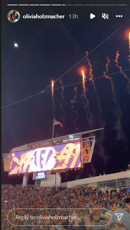 Joe Burrow’s GF Olivia Holzmacher Responds To Big Bengals Win (Photos) 4