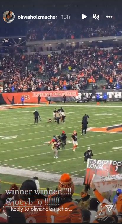 Joe Burrow’s GF Olivia Holzmacher Responds To Big Bengals Win (Photos) 5