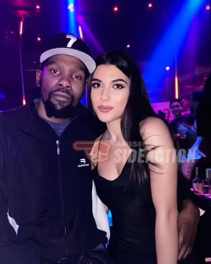 More Photos Of Nets’ Kevin Durant Clubbing Emerge 1