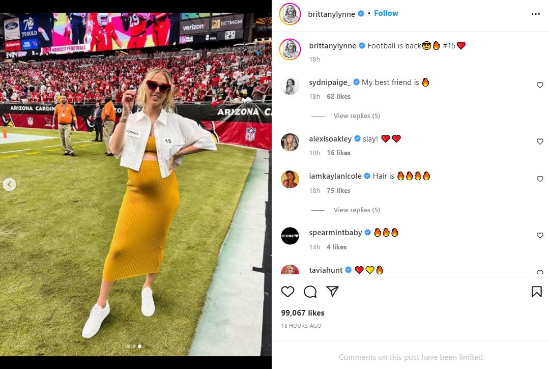 Brittany Mahomes’ Outfit Steals Show At Cardinals Game (Photos) 3