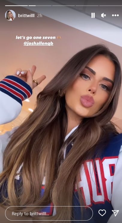 Josh Allen’s Girlfriend Brittany Parties At Bills Game Despite Loss 1