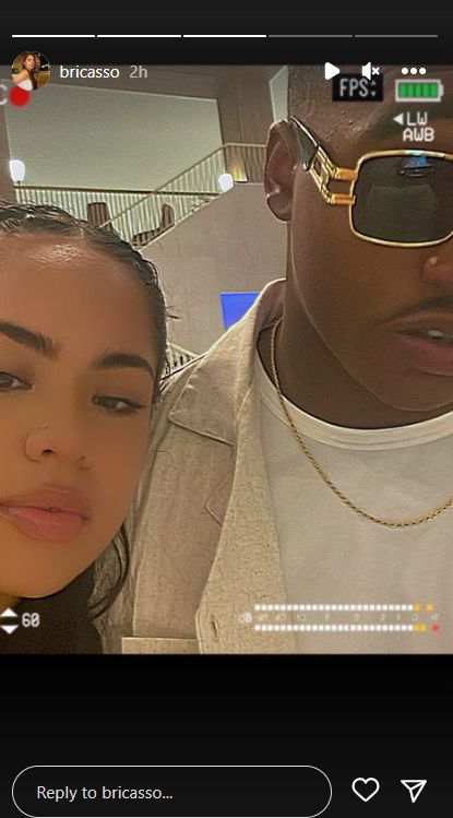 49ers Star And Girlfriend Share Wild Vacation Photos 3