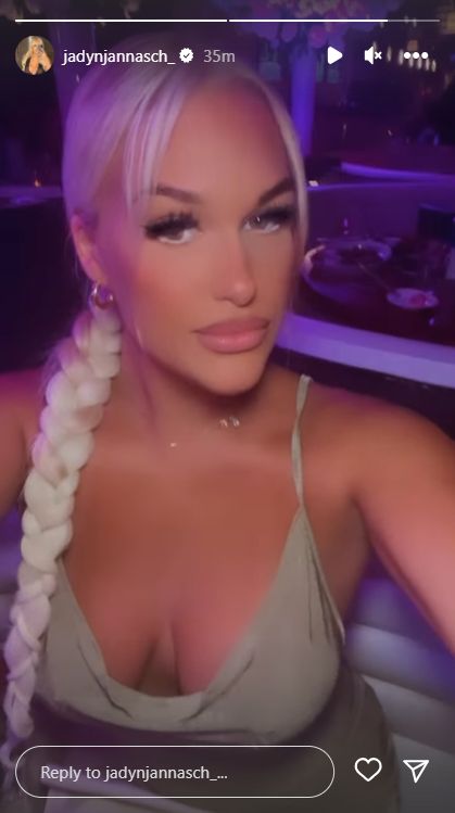 Dak Prescott’s Girlfriend Jadyn Jannasch’s Wild Girls’ Night Photos 1