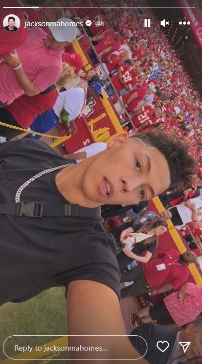 Jackson Mahomes’ Embarrassing Photos From Chiefs Loss Go Viral 1