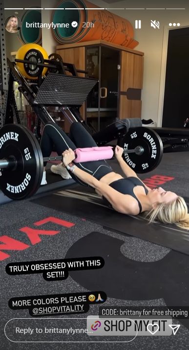 Brittany Mahomes’ New Workout Photos Cause A Stir 8