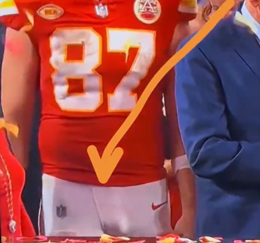 Taylor Swift Fans Mad Over Photos Of Travis Kelce’s Tiny Package 2
