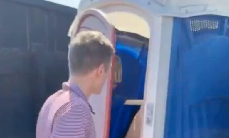South Carolina Fans Get Intimate In Porta Potty During College Football Game