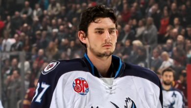 Connor Hellebuyck in a Manitoba Moose uniform in 2016, early in his professional career