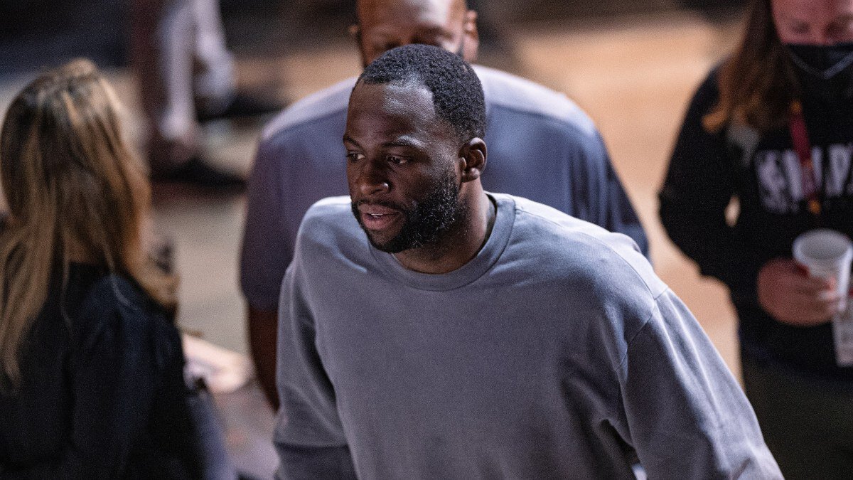 Draymond Green Is on a $27.7 Million Expiring Deal and Says He Will Not Retire. The Warriors Should Listen.